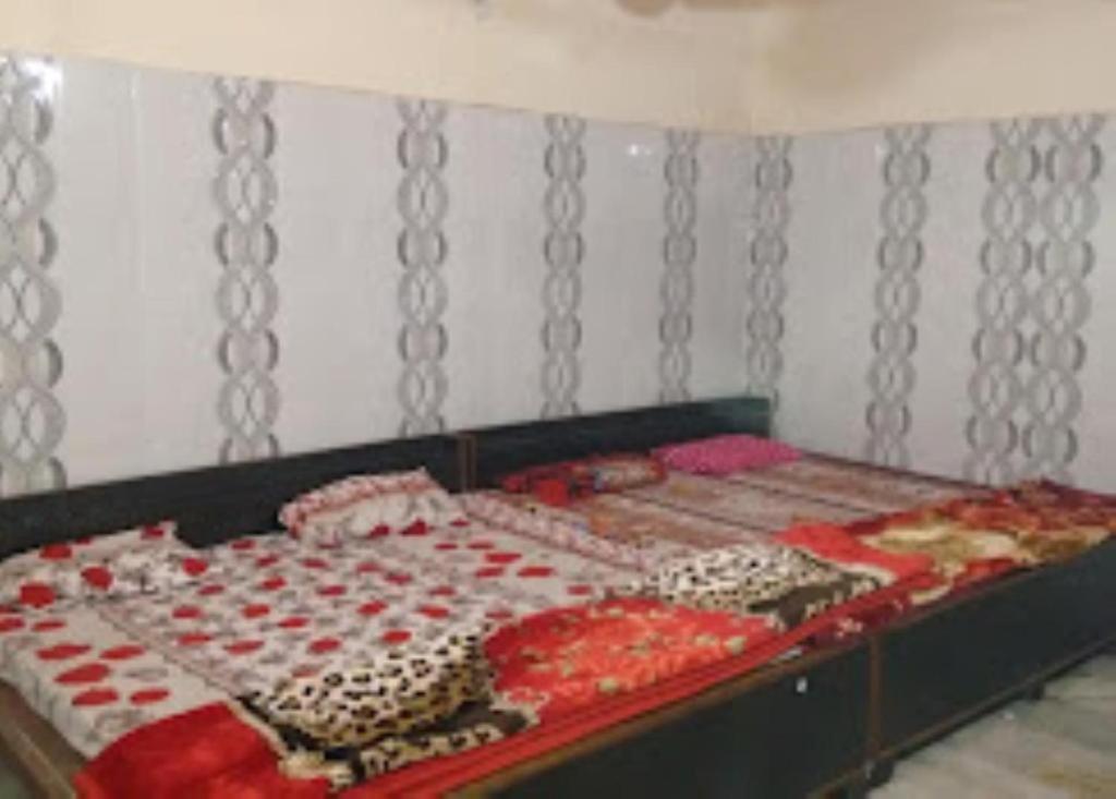 Maatu Shri Comfort Stay-Guest House Mathura Exteriér fotografie