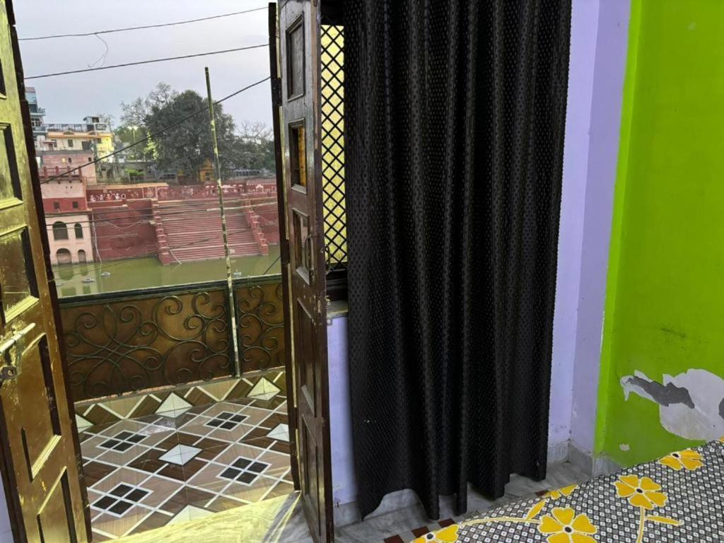 Maatu Shri Comfort Stay-Guest House Mathura Exteriér fotografie